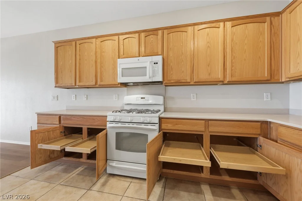 2372 Kalkaska, Henderson, NV 89044