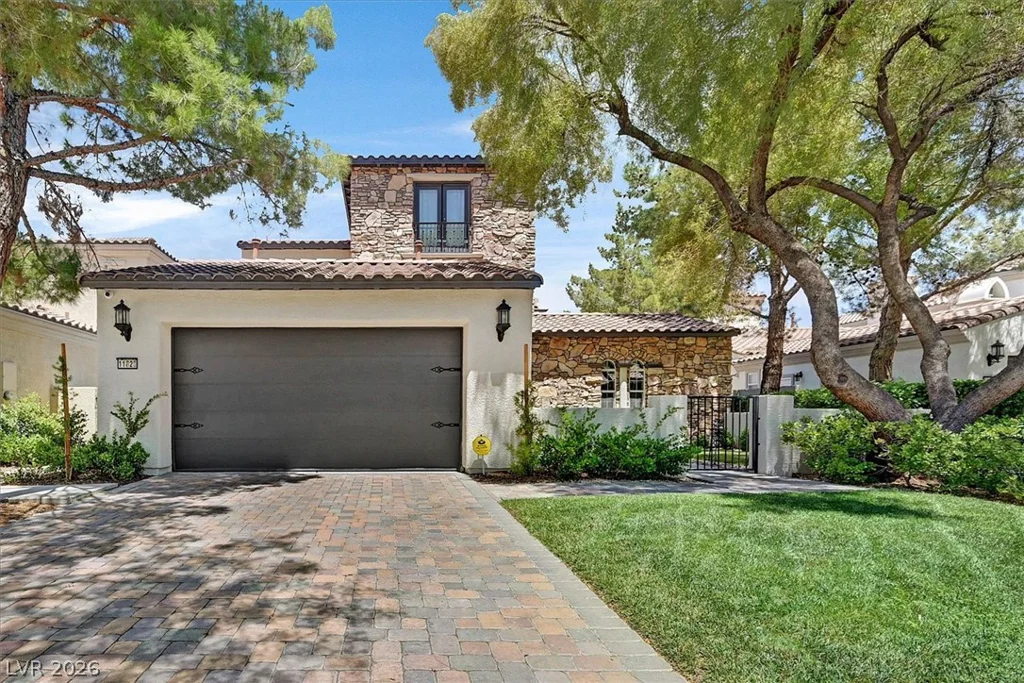 11828 WATERFORD CASTLE, Las Vegas, NV 89141