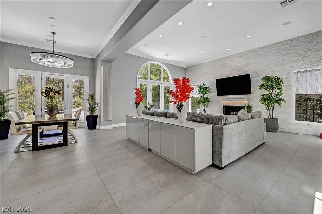 11828 WATERFORD CASTLE, Las Vegas, NV 89141