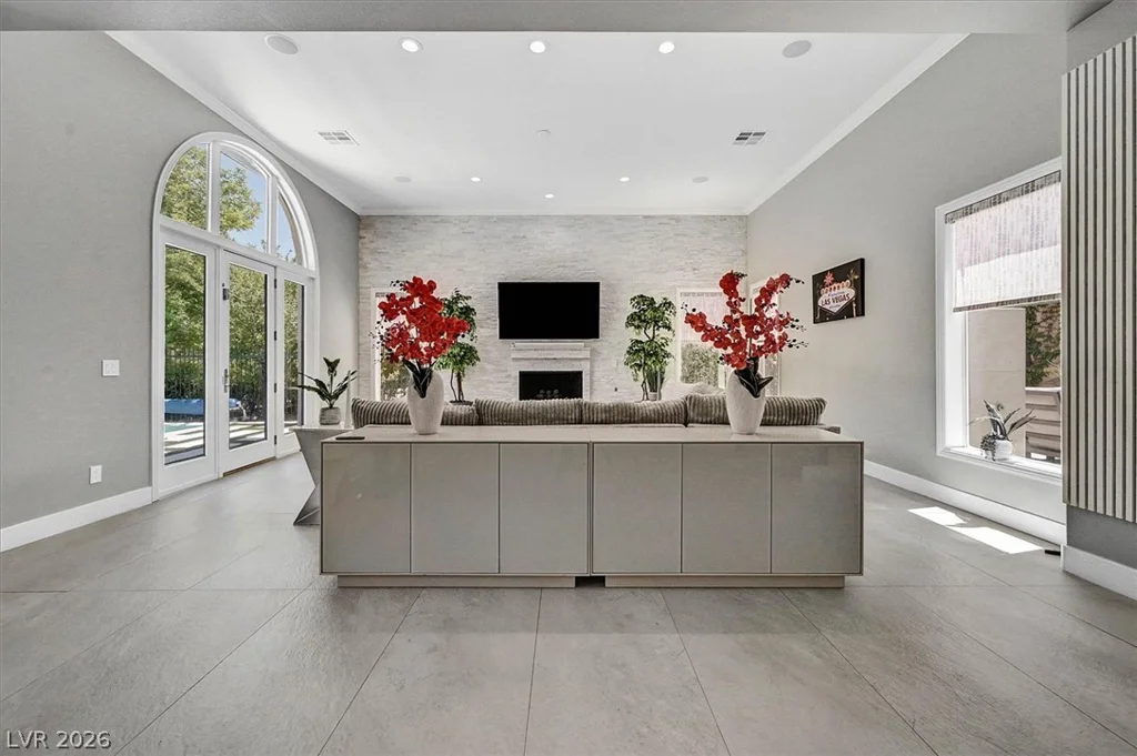 11828 WATERFORD CASTLE, Las Vegas, NV 89141