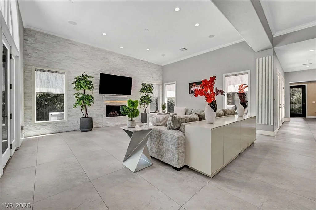 11828 WATERFORD CASTLE, Las Vegas, NV 89141
