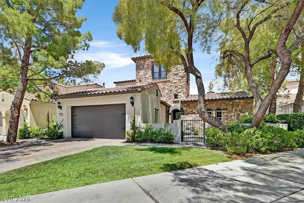 11828 WATERFORD CASTLE, Las Vegas, NV 89141