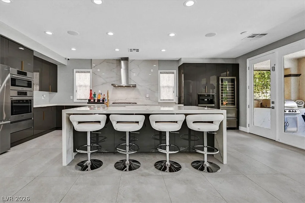 11828 WATERFORD CASTLE, Las Vegas, NV 89141