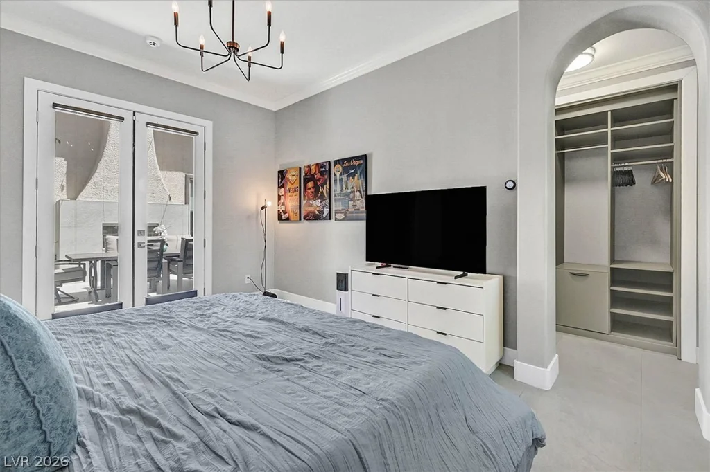 11828 WATERFORD CASTLE, Las Vegas, NV 89141