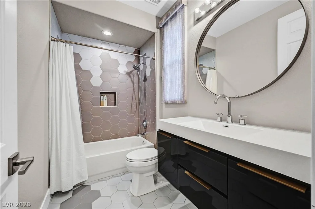 11828 WATERFORD CASTLE, Las Vegas, NV 89141
