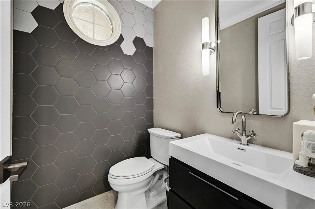 11828 WATERFORD CASTLE, Las Vegas, NV 89141