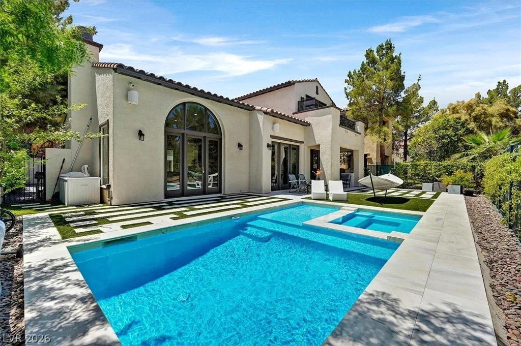 11828 WATERFORD CASTLE, Las Vegas, NV 89141