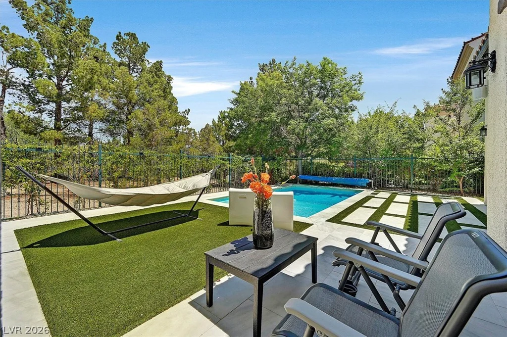 11828 WATERFORD CASTLE, Las Vegas, NV 89141