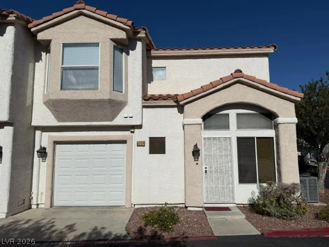 6856 Coral Rock, Las Vegas, NV 89108