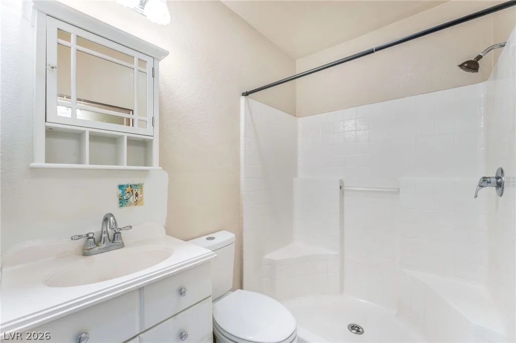 2100 Sundale, Las Vegas, NV 89102