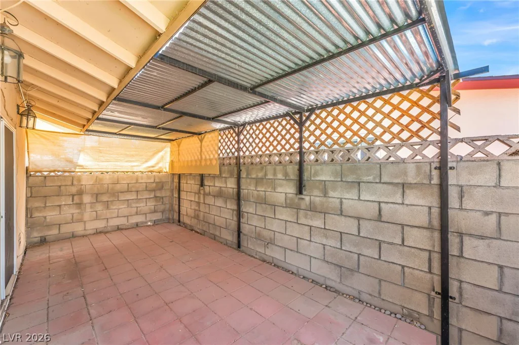 2100 Sundale, Las Vegas, NV 89102