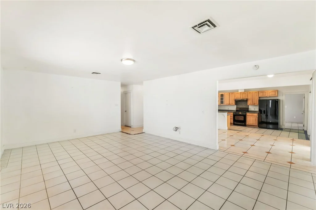 2100 Sundale, Las Vegas, NV 89102