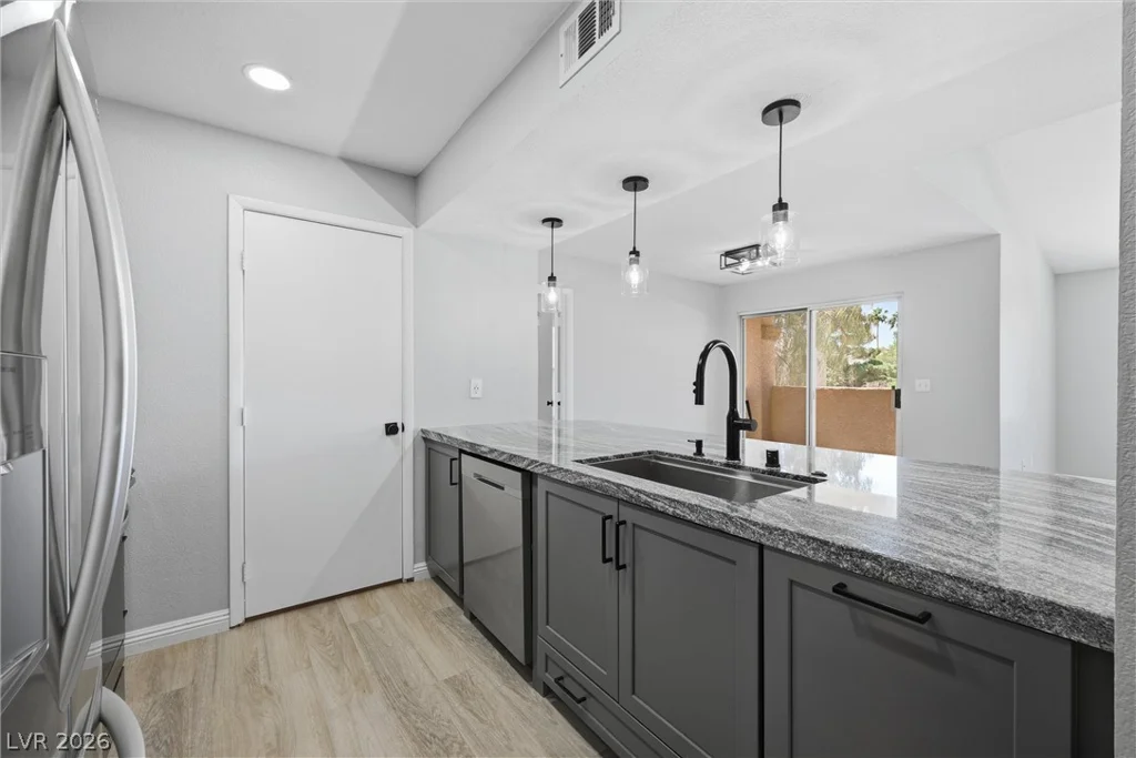 1150 Buffalo, Las Vegas, NV 89128