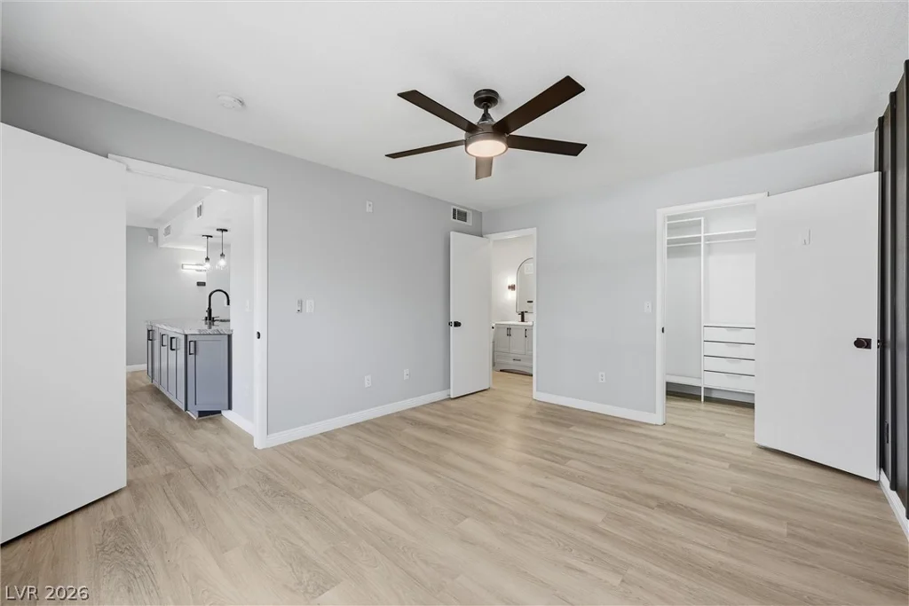 1150 Buffalo, Las Vegas, NV 89128