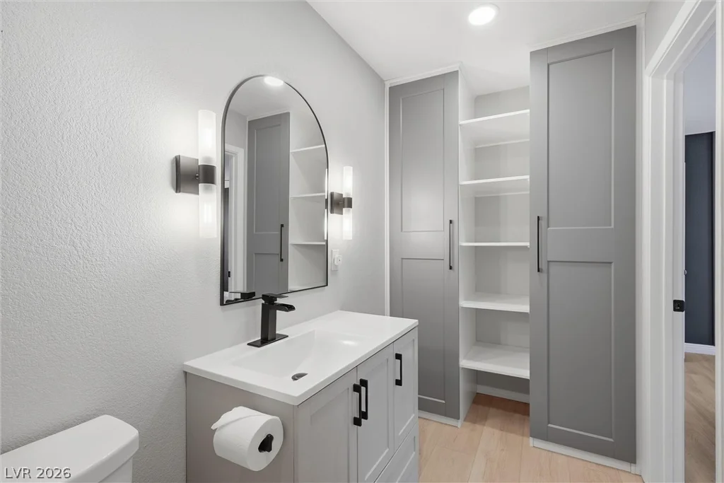 1150 Buffalo, Las Vegas, NV 89128