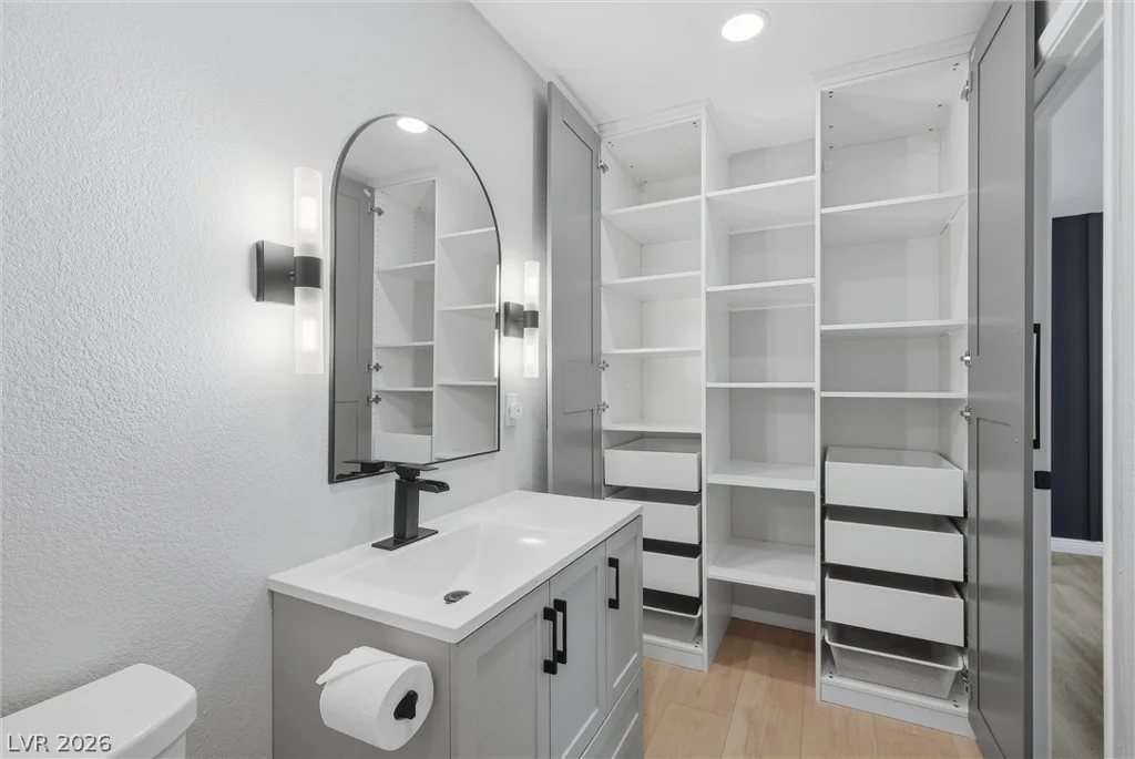 1150 Buffalo, Las Vegas, NV 89128