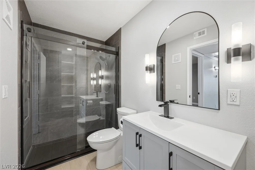 1150 Buffalo, Las Vegas, NV 89128