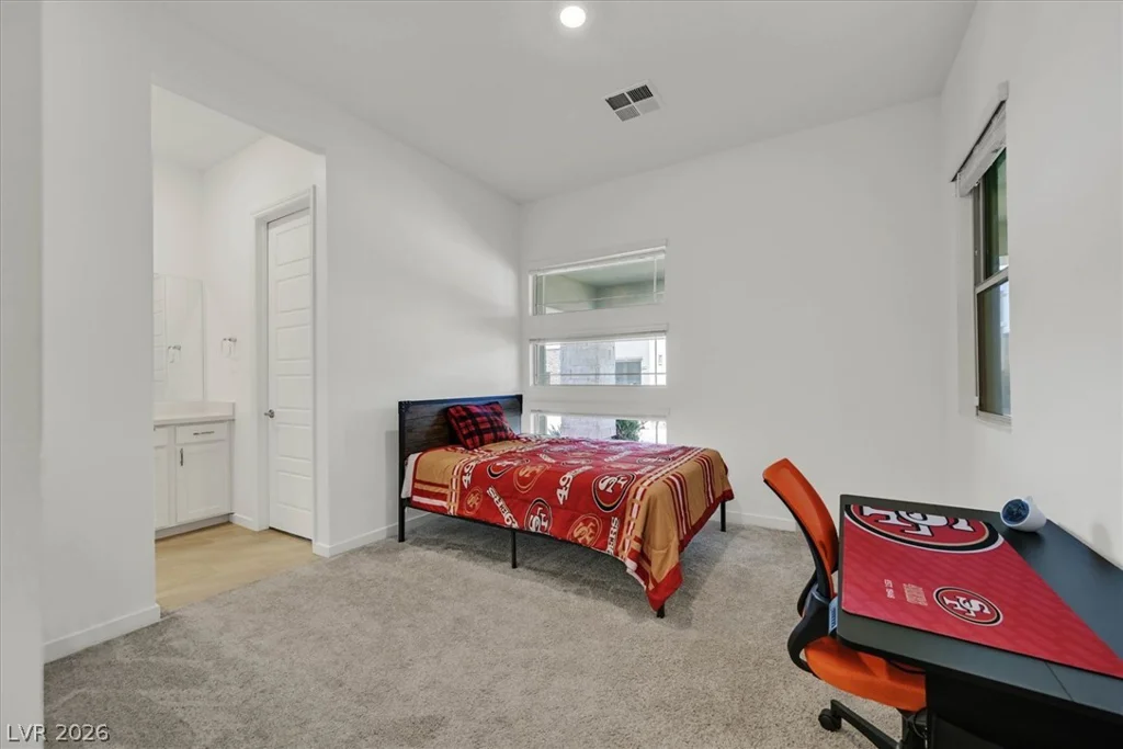 981 Edinburgh Fields, Las Vegas, NV 89138