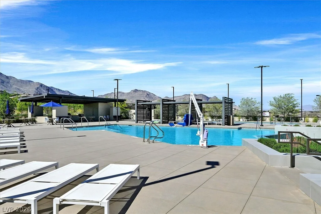 981 Edinburgh Fields, Las Vegas, NV 89138