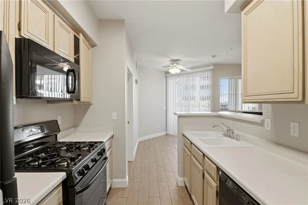 7143 Durango, Las Vegas, NV 89113