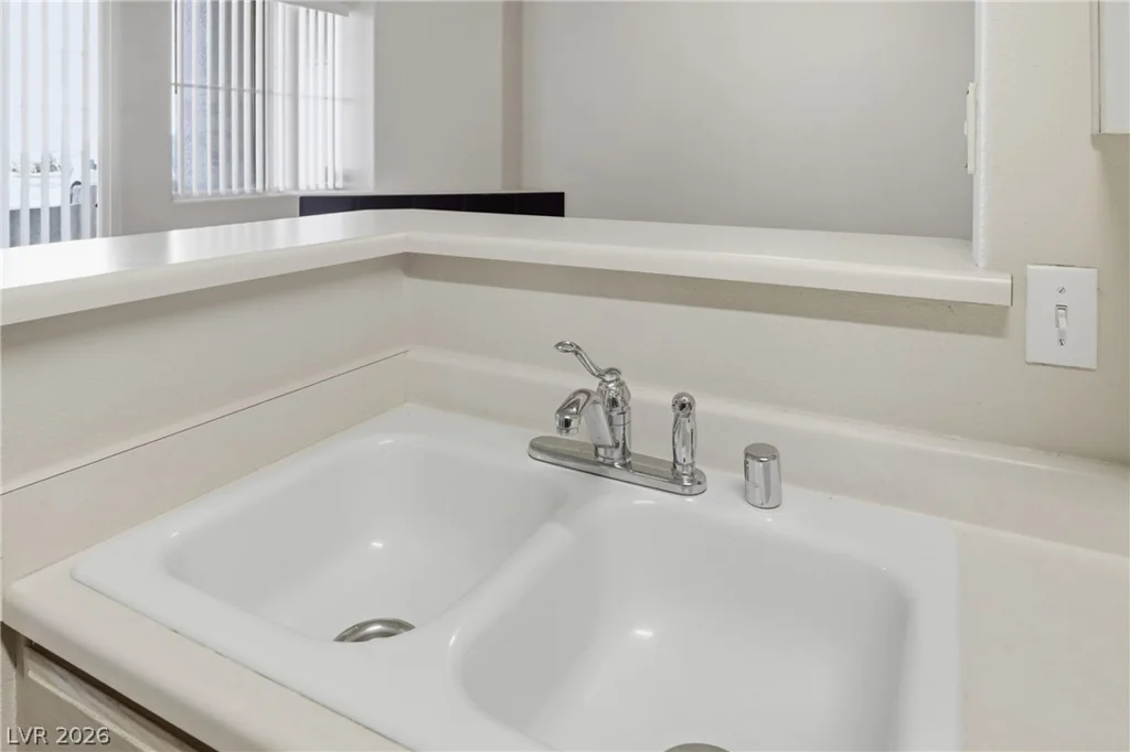 7143 Durango, Las Vegas, NV 89113