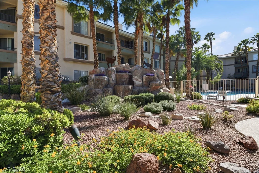 7143 Durango, Las Vegas, NV 89113