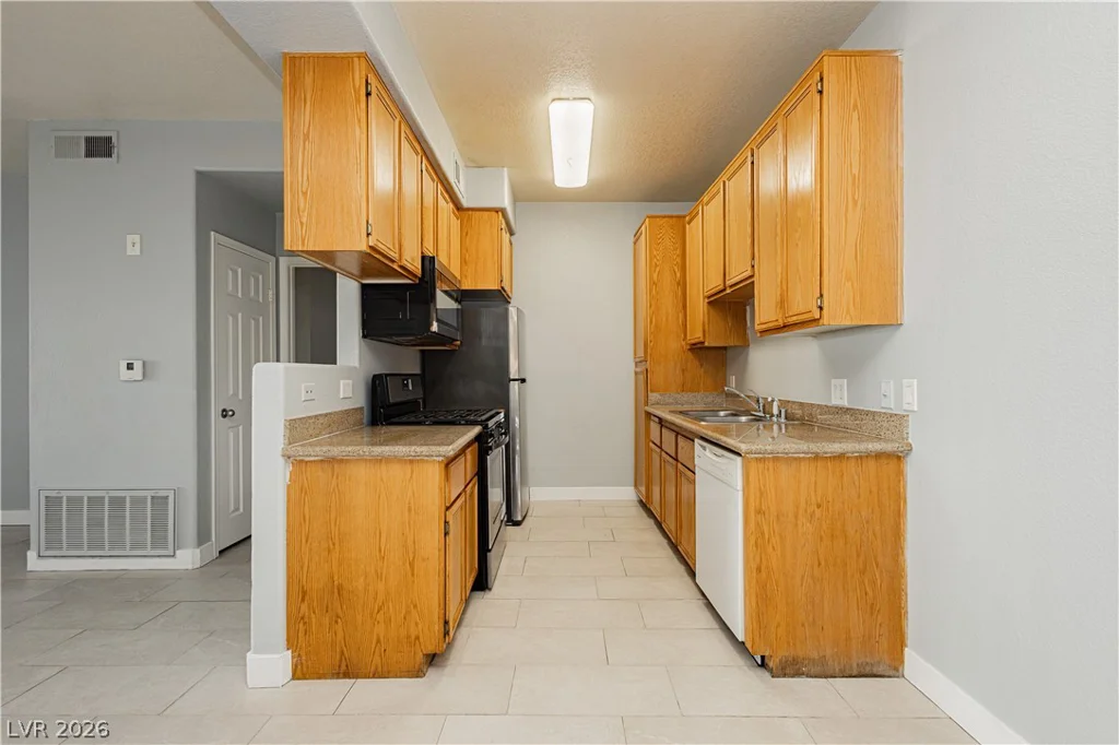 3318 DECATUR, Las Vegas, NV 89032