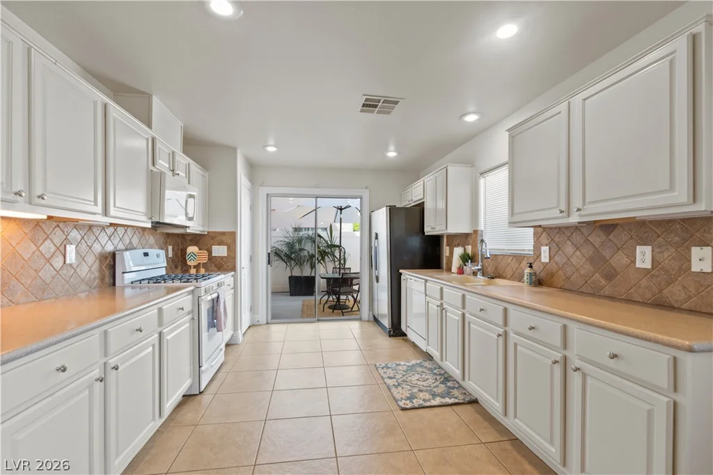 9305 Lady Finger, Las Vegas, NV 89149