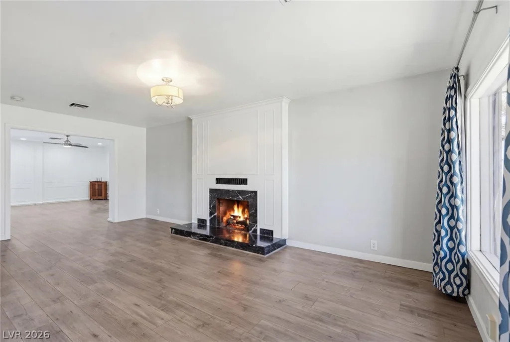 909 Canosa, Las Vegas, NV 89104