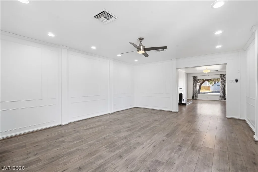 909 Canosa, Las Vegas, NV 89104