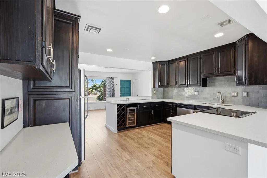 909 Canosa, Las Vegas, NV 89104