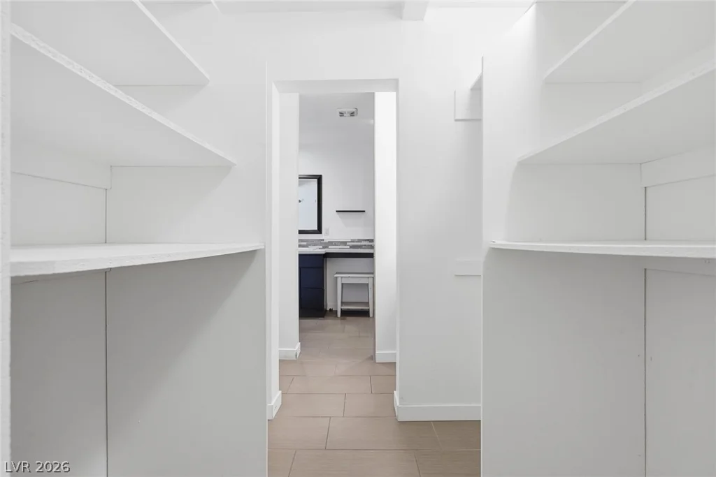 909 Canosa, Las Vegas, NV 89104