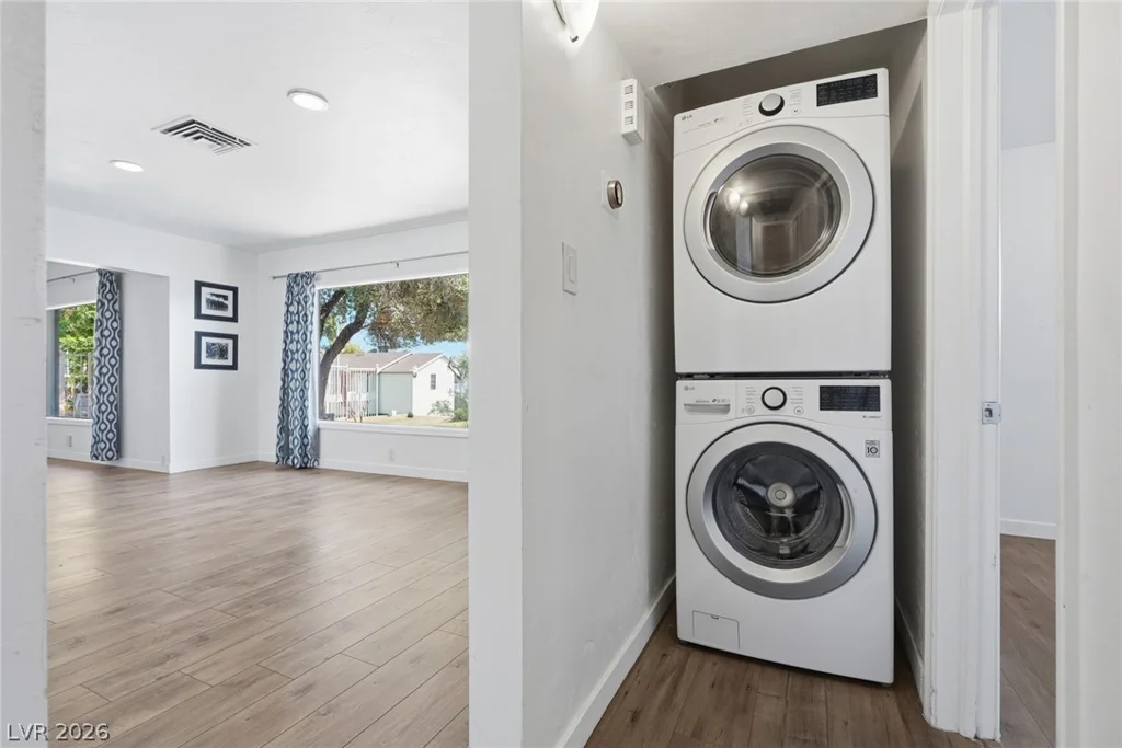 909 Canosa, Las Vegas, NV 89104