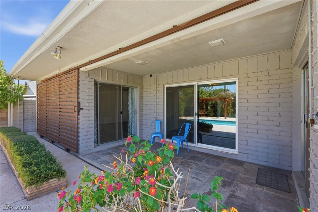 909 Canosa, Las Vegas, NV 89104