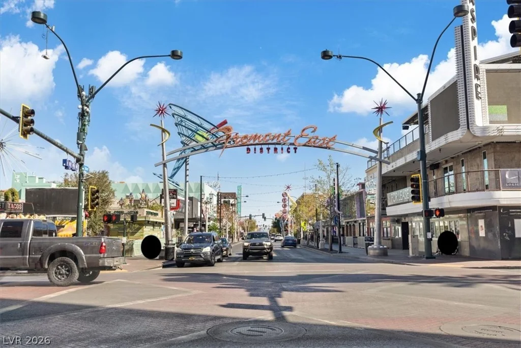 909 Canosa, Las Vegas, NV 89104