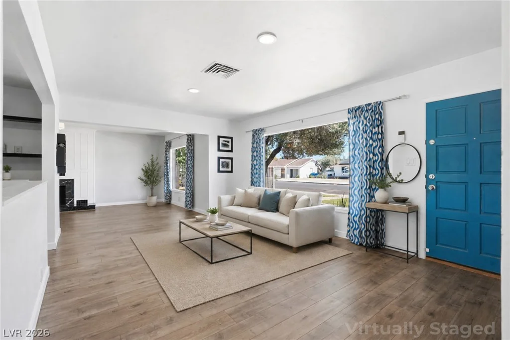909 Canosa, Las Vegas, NV 89104