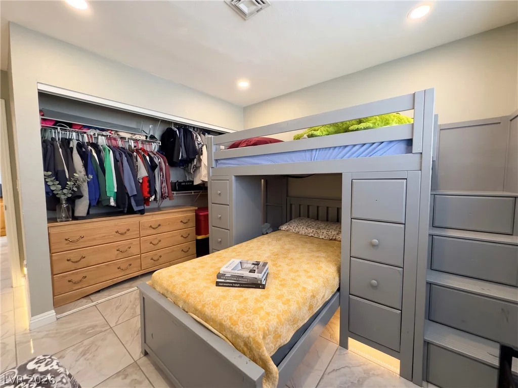 2116 La Harve, Las Vegas, NV 89106