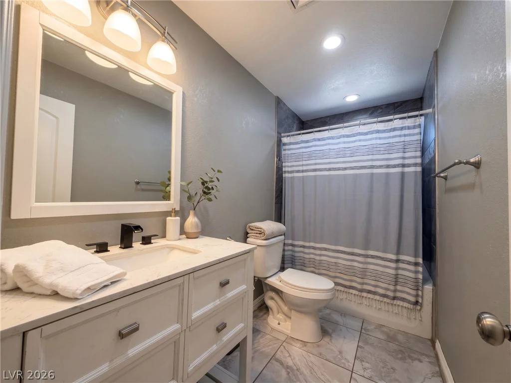 2116 La Harve, Las Vegas, NV 89106
