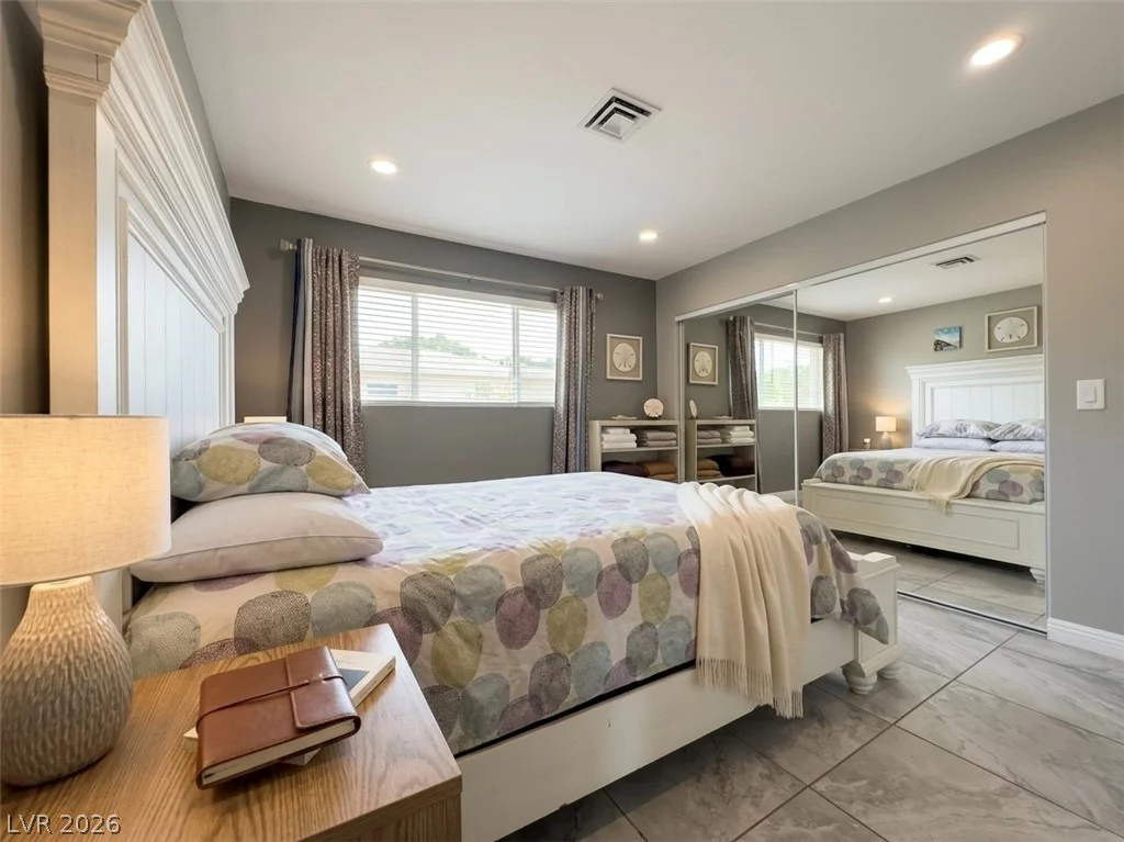 2116 La Harve, Las Vegas, NV 89106