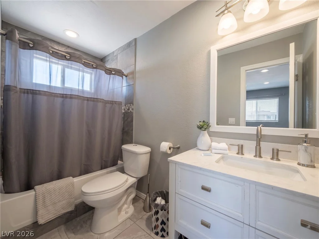 2116 La Harve, Las Vegas, NV 89106