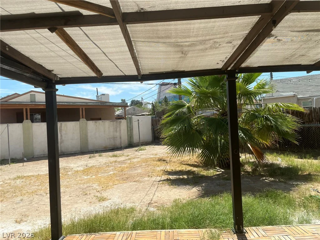 704 BELL, Las Vegas, NV 89101