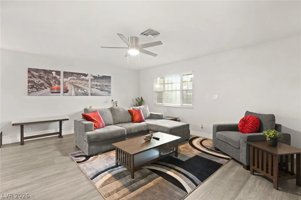 615 10th, Las Vegas, NV 89101
