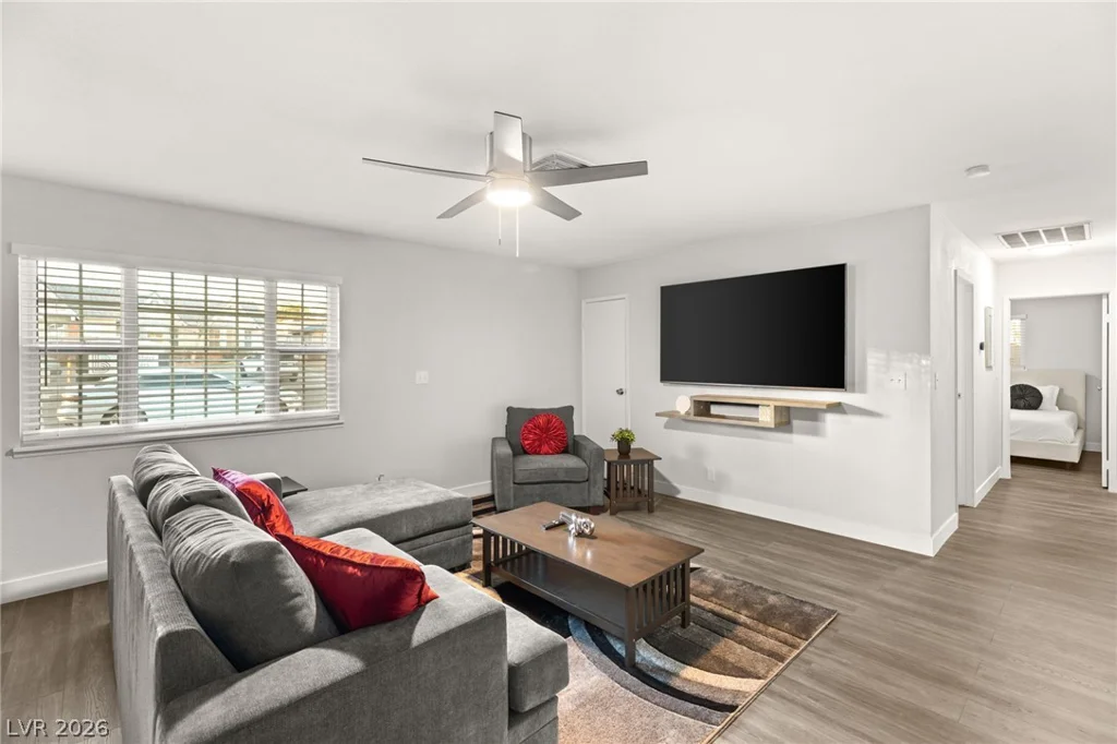 615 10th, Las Vegas, NV 89101