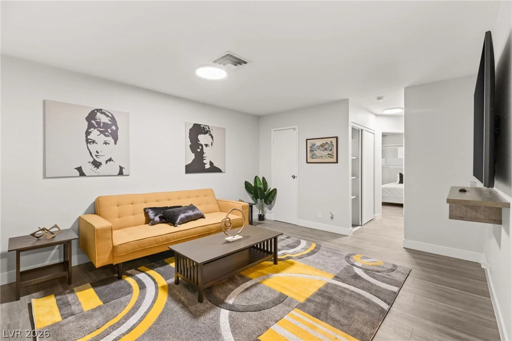 615 10th, Las Vegas, NV 89101