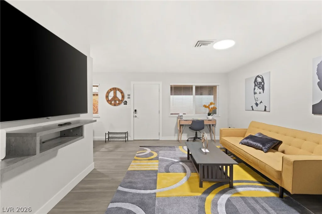 615 10th, Las Vegas, NV 89101