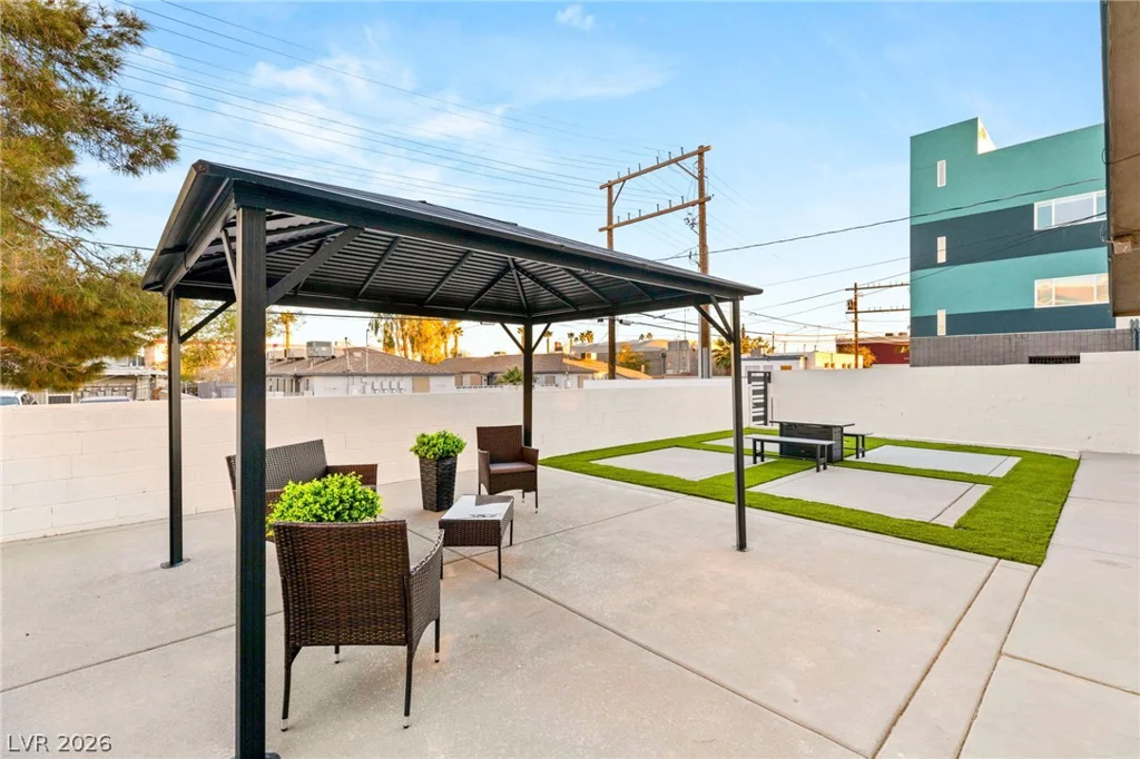 615 10th, Las Vegas, NV 89101