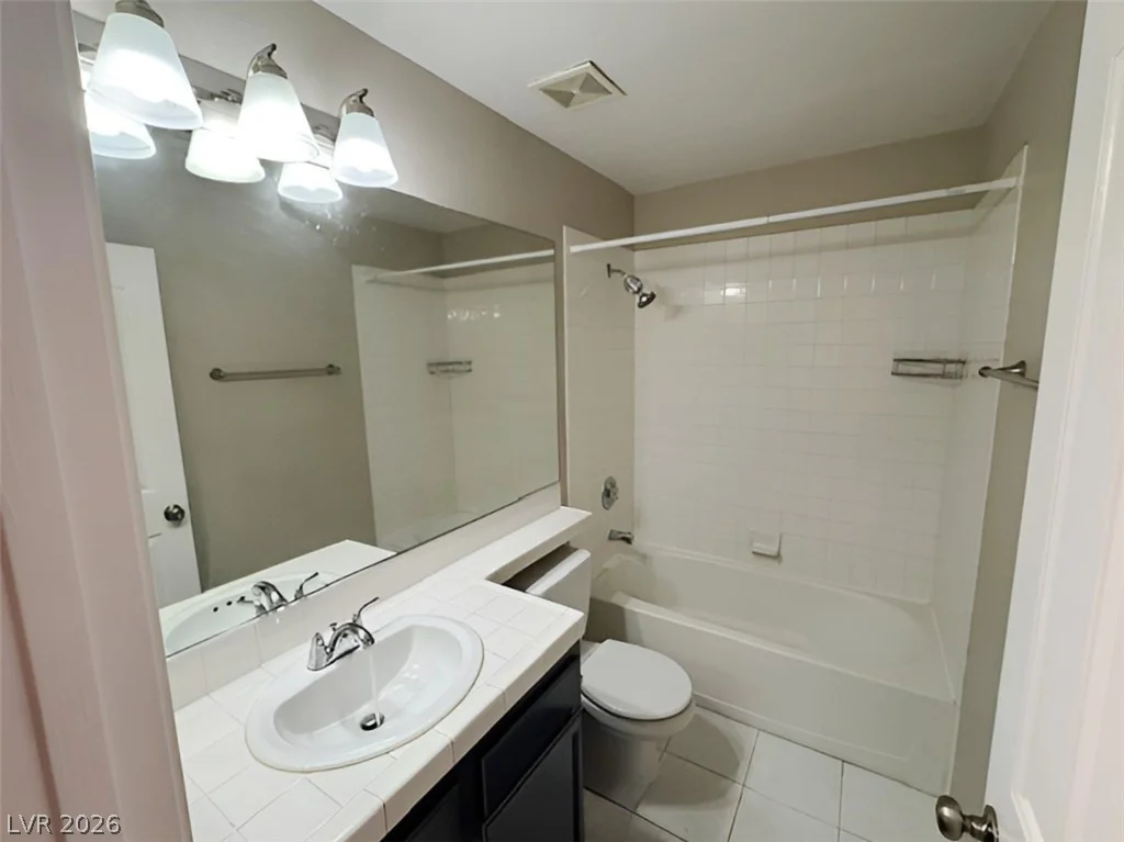 3305 Campbell, Las Vegas, NV 89129