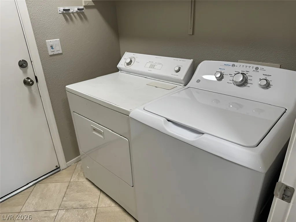 3305 Campbell, Las Vegas, NV 89129