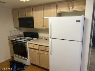 8070 Russell, Las Vegas, NV 89113