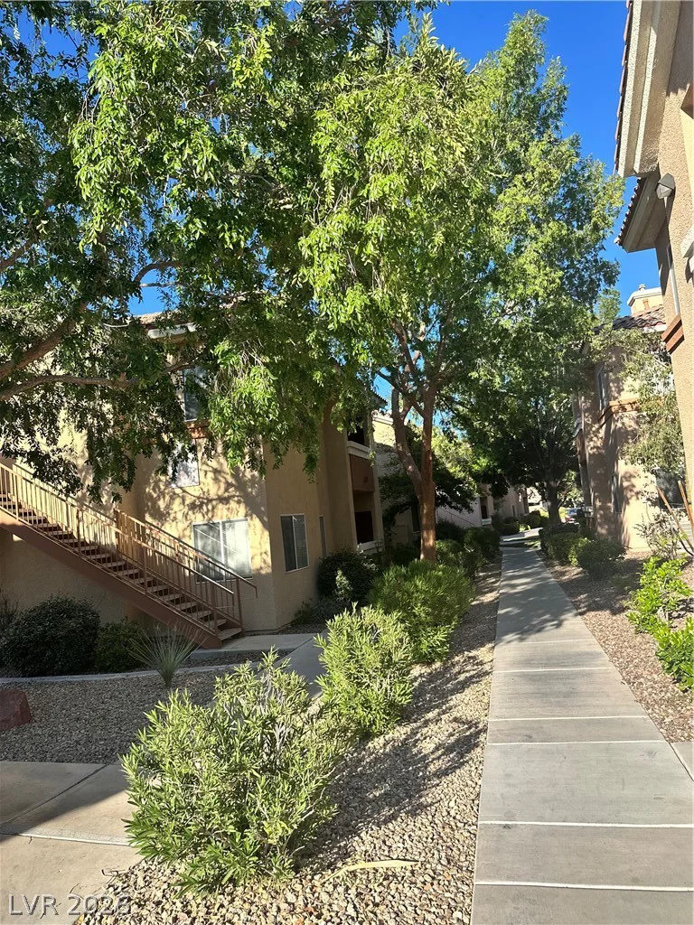 1050 Cactus, Las Vegas, NV 89183